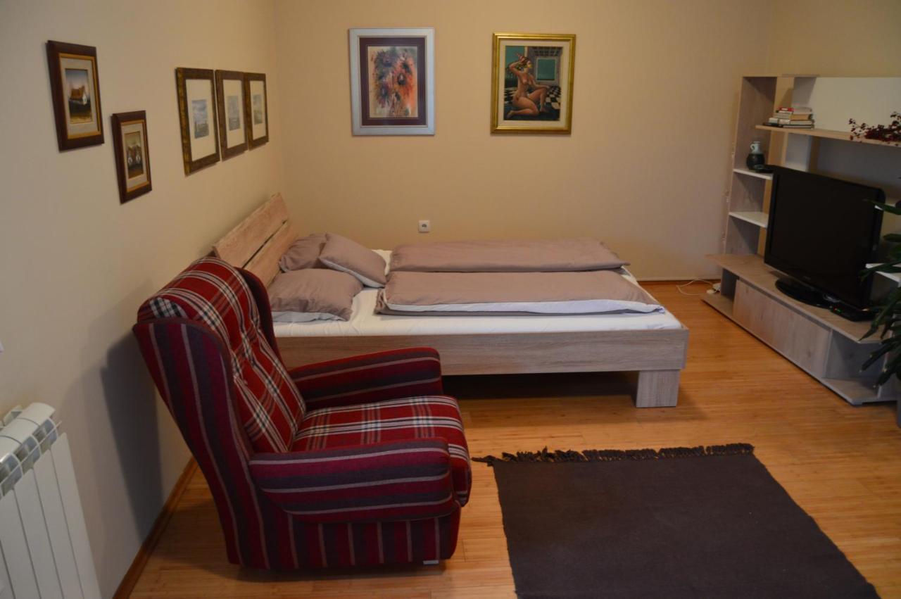 Apartman Mile Apartment Subotica Exterior photo